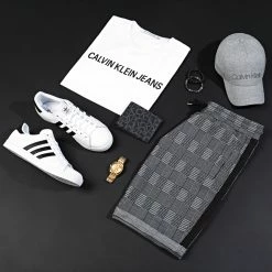 Le moins cher ✔️ Tee 👕 Shirt Basic Institutional Logo 7855 Blanc de Calvin Klein 🌟 11 Le moins cher ✔️ Tee 👕 Shirt Basic Institutional Logo 7855 Blanc de Calvin Klein 🌟 -Calvin Klein Soldes Magasin calvin klein 143850 J30J307855 112 NOOSFW20 TPDT 20210310T122154 06