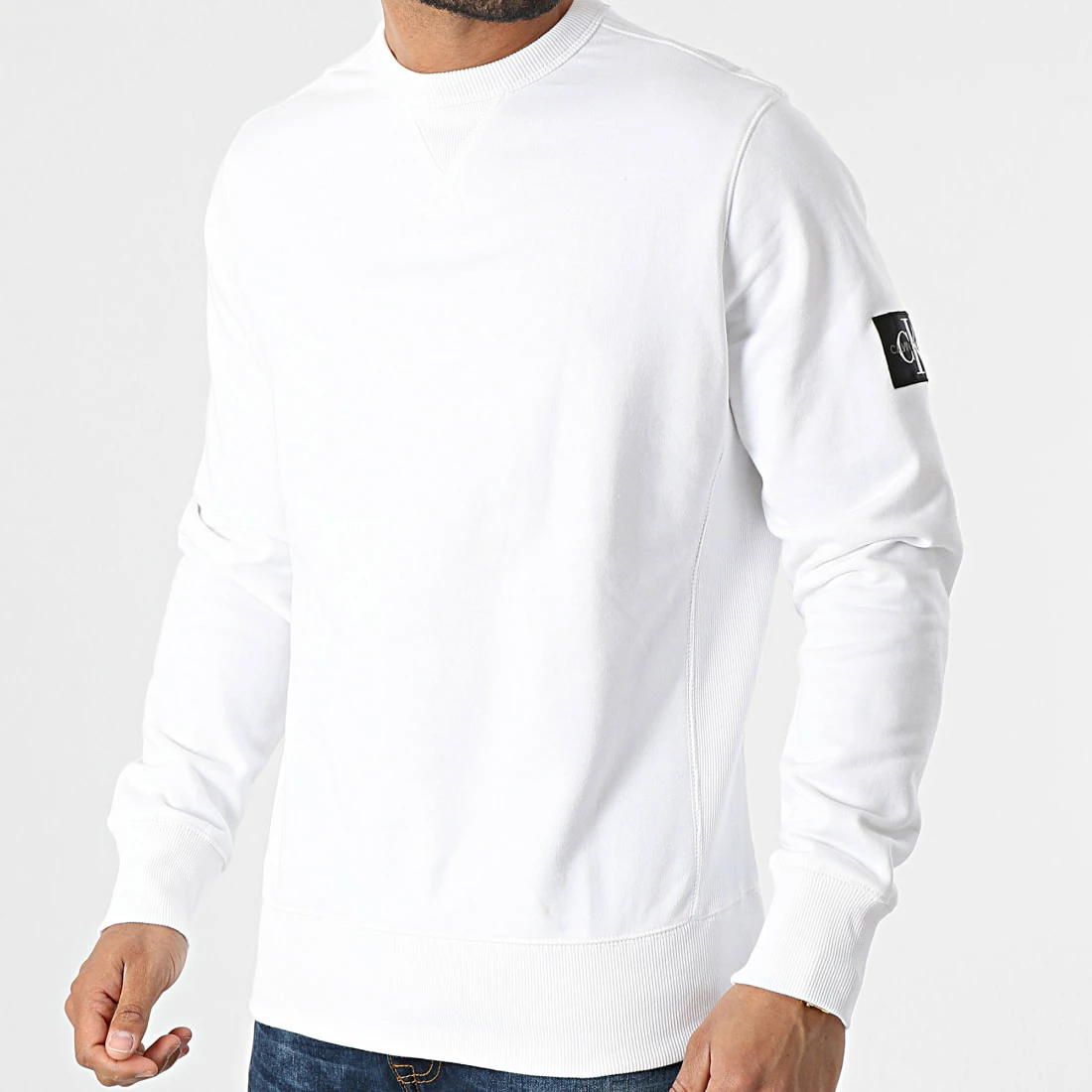 Le moins cher 😉 Sweat Crewneck Monogram Sleeve Badge 4035 Blanc de Calvin Klein ⭐ 1 Le moins cher 😉 Sweat Crewneck Monogram Sleeve Badge 4035 Blanc de Calvin Klein ⭐