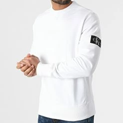 Le moins cher 😉 Sweat Crewneck Monogram Sleeve Badge 4035 Blanc de Calvin Klein ⭐ 6 Le moins cher 😉 Sweat Crewneck Monogram Sleeve Badge 4035 Blanc de Calvin Klein ⭐ -Calvin Klein Soldes Magasin calvin klein 257670 J30J314035 YAF 20210323T140517 03