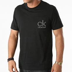 Promo 👍 Tee 👕 Shirt Poche 6709 Noir Argent de Calvin Klein 🤩