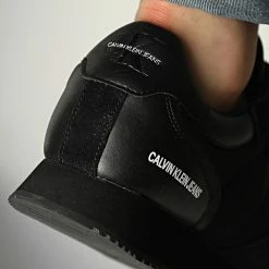 Bon marché 😀 Baskets Runner Lace Up 0293 Triple Black de Calvin Klein ✔️ 7 Bon marché 😀 Baskets Runner Lace Up 0293 Triple Black de Calvin Klein ✔️ -Calvin Klein Soldes Magasin calvin klein 275150 YM0YM00293 0GJ 20210722T145846 04