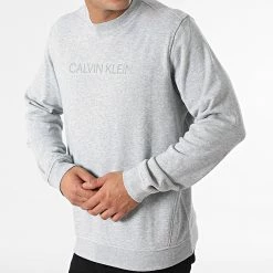 Promo 🎁 Sweat Crewneck GMF1W305 Gris Chiné de Calvin Klein 🧨 6 Promo 🎁 Sweat Crewneck GMF1W305 Gris Chiné de Calvin Klein 🧨 -Calvin Klein Soldes Magasin calvin klein 279435 GMF1W305 030 20210819T160651 03