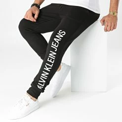 Meilleure affaire 🤩 Pantalon Jogging 8597 Noir de Calvin Klein 👍 6 Meilleure affaire 🤩 Pantalon Jogging 8597 Noir de Calvin Klein 👍 -Calvin Klein Soldes Magasin calvin klein 286912 J30J318597 BEH 20211005T160533 03