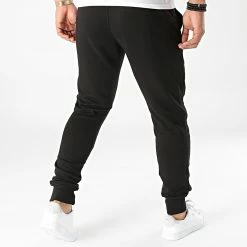 Meilleure affaire 🤩 Pantalon Jogging 8597 Noir de Calvin Klein 👍 7 Meilleure affaire 🤩 Pantalon Jogging 8597 Noir de Calvin Klein 👍 -Calvin Klein Soldes Magasin calvin klein 286912 J30J318597 BEH 20211005T160535 04
