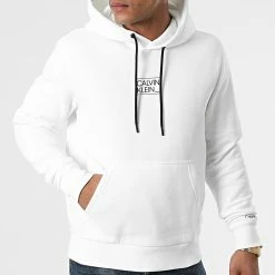 Meilleure vente 🎉 Sweat Capuche Small Box Logo 8181 Blanc de Calvin Klein ✨ -Calvin Klein Soldes Magasin calvin klein 288648 K10K108181 YAF 20211015T162854 03