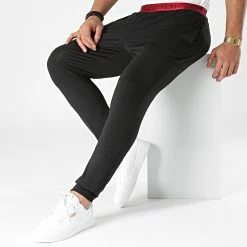 Les meilleures critiques de 🎁 Pantalon Jogging NM1661E Noir de Calvin Klein 👏 6 Les meilleures critiques de 🎁 Pantalon Jogging NM1661E Noir de Calvin Klein 👏 -Calvin Klein Soldes Magasin calvin klein 289479 NM1661E UWG 20211028T162439 03