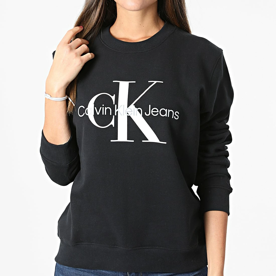 De gros 👏 Sweat Crewneck Femme Core Monogram 9140 Bleu Marine de Calvin Klein 🥰 1 De gros 👏 Sweat Crewneck Femme Core Monogram 9140 Bleu Marine de Calvin Klein 🥰