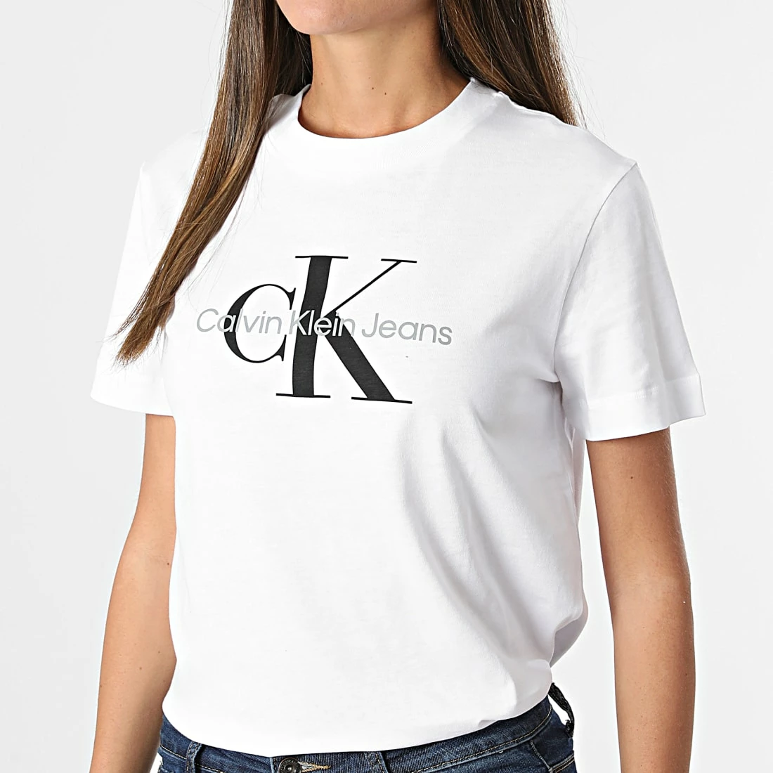 Budget 🔥 Tee 👕 Shirt Femme Core Monogram 9142 Blanc de Calvin Klein 🤩 3 Budget 🔥 Tee 👕 Shirt Femme Core Monogram 9142 Blanc de Calvin Klein 🤩 – Image 3