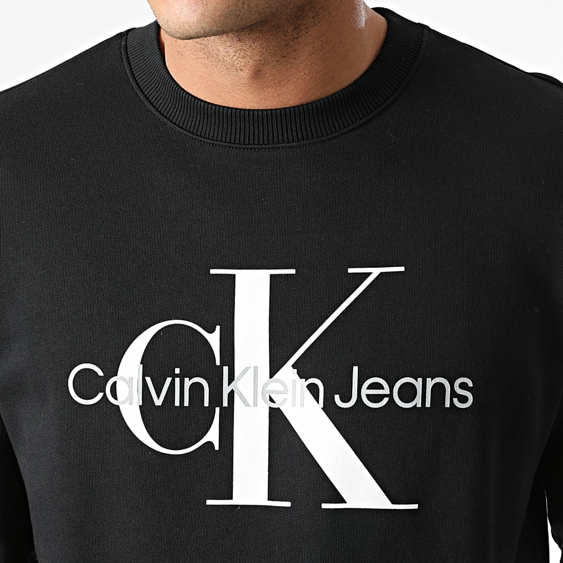 Grosses soldes ✔️ Sweat Crewneck Core Monogram 0933 Noir de Calvin Klein 🌟 2 Grosses soldes ✔️ Sweat Crewneck Core Monogram 0933 Noir de Calvin Klein 🌟 – Image 2