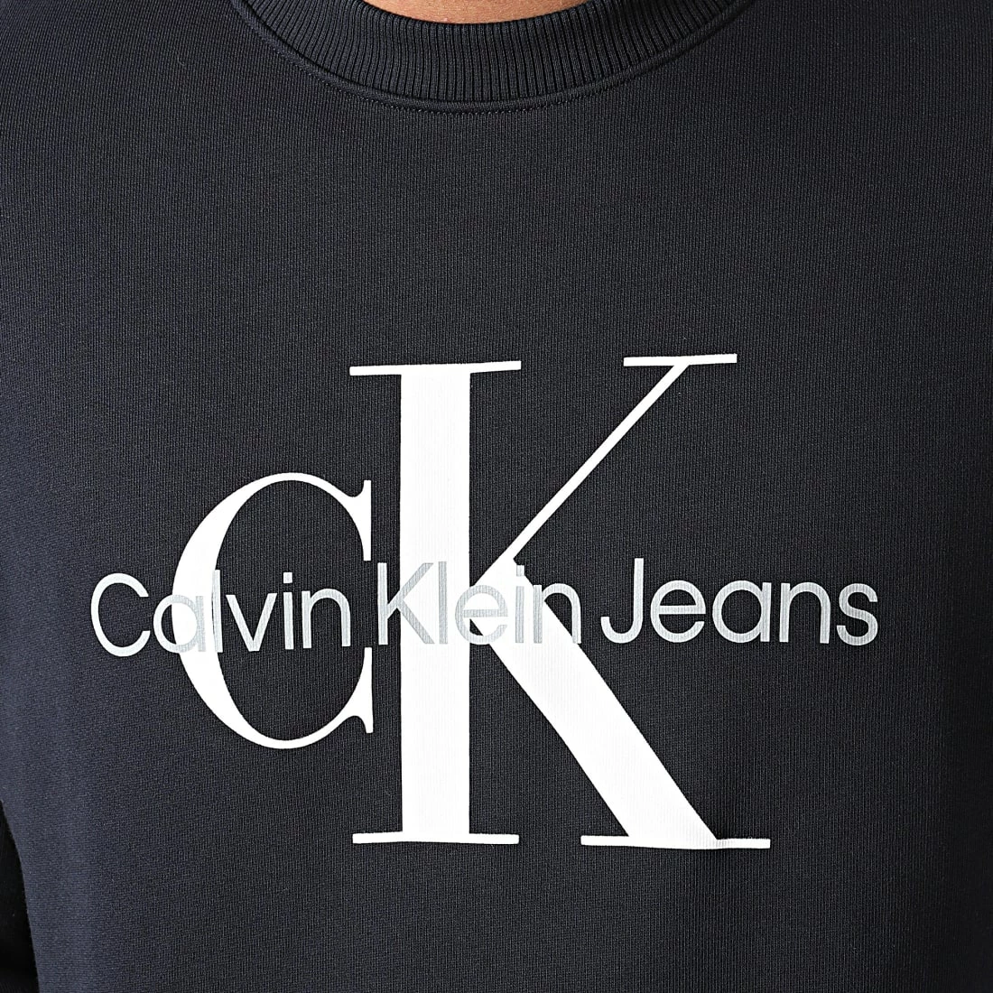 Bon marché ✔️ Sweat Crewneck Core Monogram 0933 Bleu Marine de Calvin Klein 🔥 2 Bon marché ✔️ Sweat Crewneck Core Monogram 0933 Bleu Marine de Calvin Klein 🔥 – Image 2