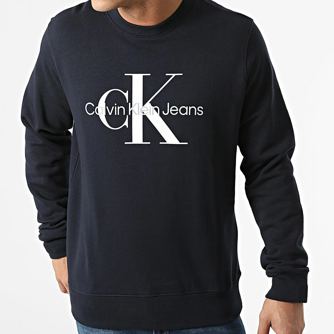 Bon marché ✔️ Sweat Crewneck Core Monogram 0933 Bleu Marine de Calvin Klein 🔥 3 Bon marché ✔️ Sweat Crewneck Core Monogram 0933 Bleu Marine de Calvin Klein 🔥 – Image 3