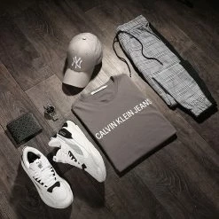 De gros 🥰 Tee 👚 Shirt Institutional Logo 7856 Gris de Calvin Klein 😉 -Calvin Klein Soldes Magasin calvin klein 293023 J30J307856 PTP 20211201T140634 03