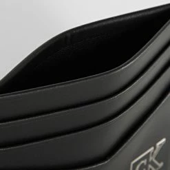 Meilleur prix 🌟 Porte-Cartes Plaque ID 8218 Noir de Calvin Klein ⭐ -Calvin Klein Soldes Magasin calvin klein 294276 K50K508218 BDS 20211206T135041 03