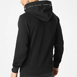 Meilleure vente ✔️ Sweat Capuche Repeat Logo 9701 Noir de Calvin Klein 🎁 -Calvin Klein Soldes Magasin calvin klein 295649 J30J319701 BEH 20211220T161909 04