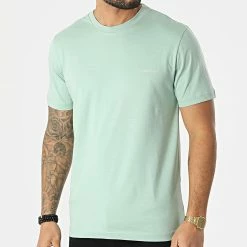 Meilleure affaire 👏 Tee 👕 Shirt Cotton Chest Logo 3307 Vert Clair de Calvin Klein ❤️