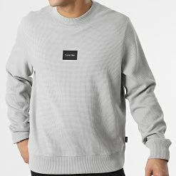 De gros ✔️ Sweat Crewneck Textured Grid 8055 Gris de Calvin Klein 🛒 -Calvin Klein Soldes Magasin calvin klein 295772 K10K108055 PTA 20211217T163926 03