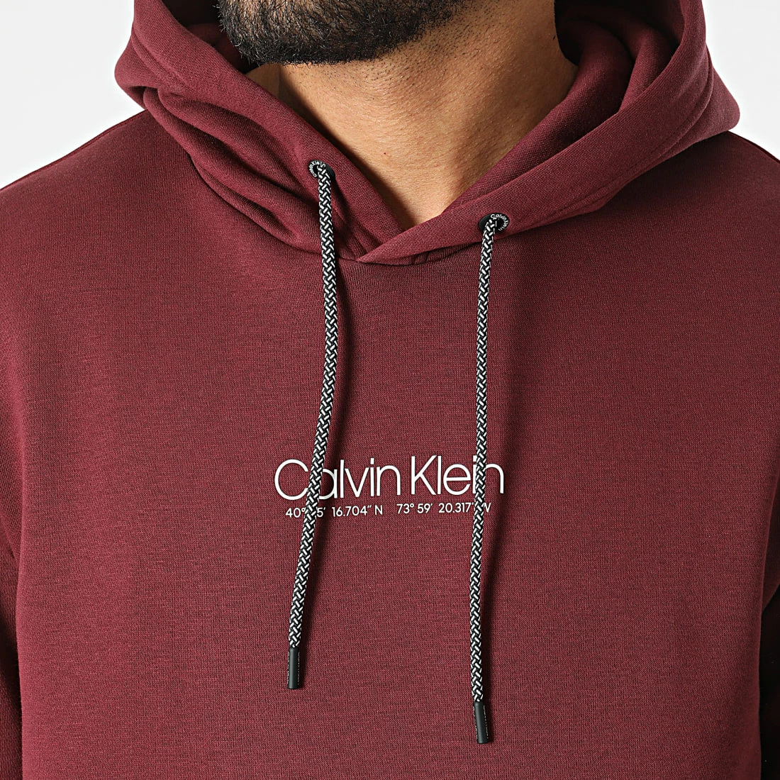 Bon marché 👏 Sweat Capuche Logo Coordinates 8057 Bordeaux de Calvin Klein ⭐ 2 Bon marché 👏 Sweat Capuche Logo Coordinates 8057 Bordeaux de Calvin Klein ⭐ – Image 2