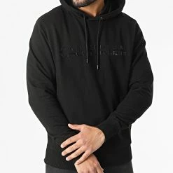 Bon marché 😀 Sweat Capuche Matt Shine Split Logo 8283 Noir de Calvin Klein 🌟 -Calvin Klein Soldes Magasin calvin klein 295812 K10K108283 BEH 20211220T161539 03