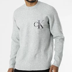 Grosses soldes 🔥 Pull Two Tone Monogram 9662 Gris Chiné de Calvin Klein 🤩