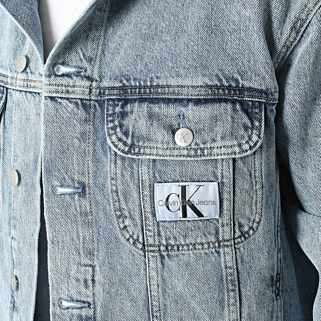 Budget 💯 Veste Jean 9793 Bleu Wash de Calvin Klein 😉 2 Budget 💯 Veste Jean 9793 Bleu Wash de Calvin Klein 😉 – Image 2