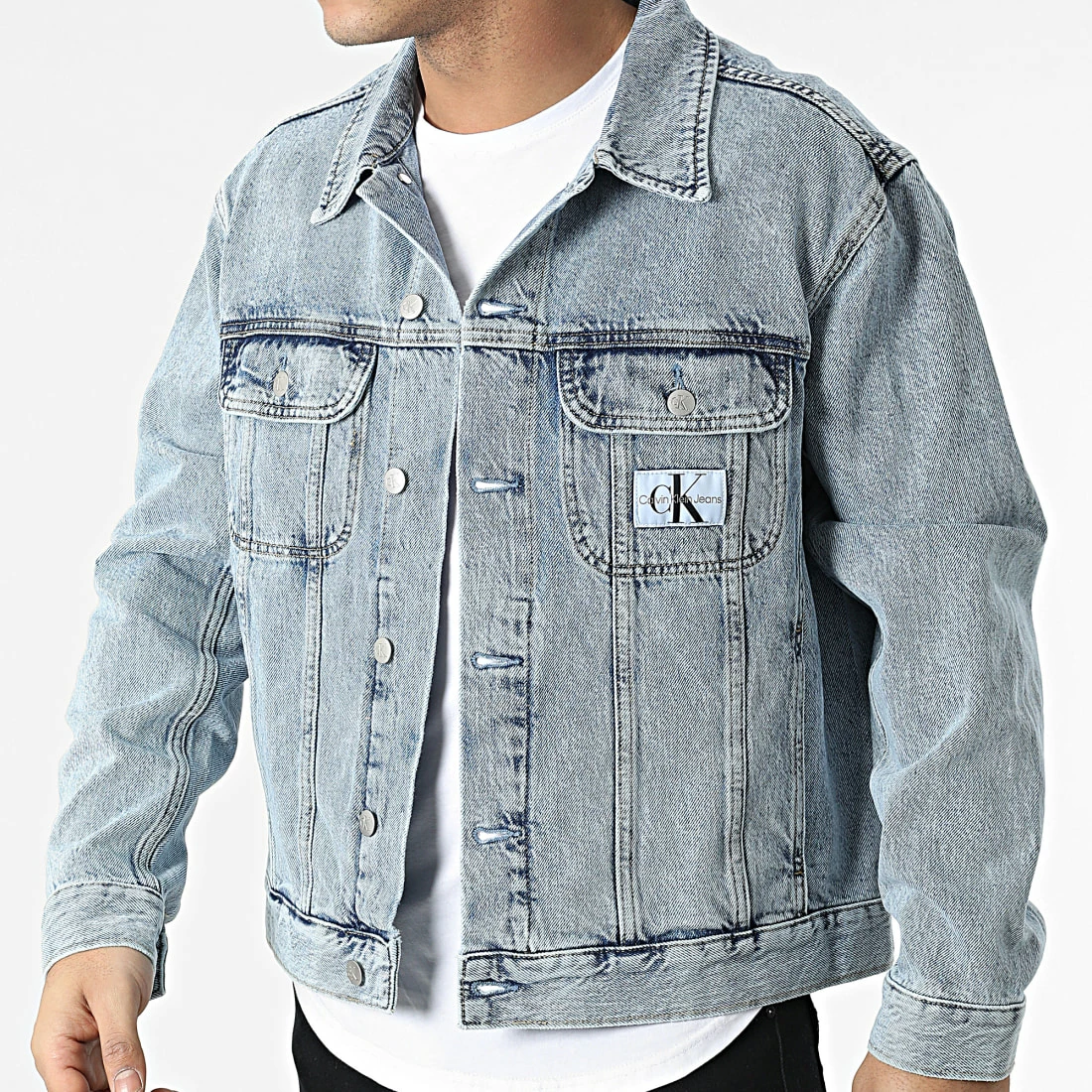 Budget 💯 Veste Jean 9793 Bleu Wash de Calvin Klein 😉 3 Budget 💯 Veste Jean 9793 Bleu Wash de Calvin Klein 😉 – Image 3