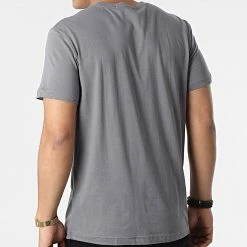 Budget ⭐ Tee 👚 Shirt Poche Monogram Logo 9876 Gris de Calvin Klein 🔔 -Calvin Klein Soldes Magasin calvin klein 296700 J30J319876 PTP 20211230T160447 04