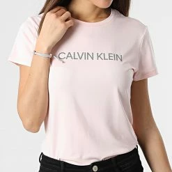 Meilleure affaire 🎁 Tee 👕 Shirt Femme GWF1K140 Rose Réfléchissant de Calvin Klein 😍 -Calvin Klein Soldes Magasin calvin klein 296745 GWF1K140 690 20220107T162610 03
