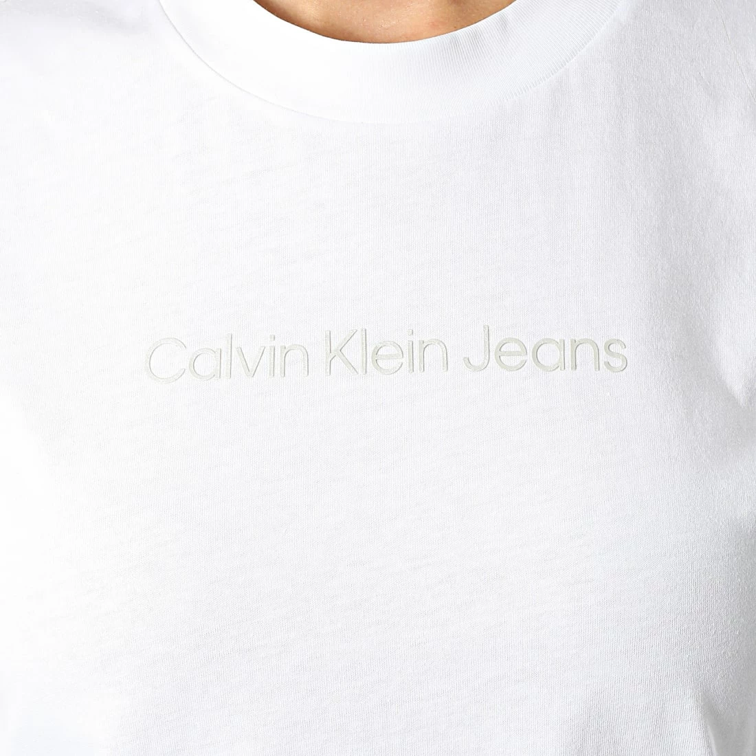 Acheter ✔️ Tee 👕 Shirt Femme Shrunken Institutional 7713 Blanc de Calvin Klein ❤️ 2 Acheter ✔️ Tee 👕 Shirt Femme Shrunken Institutional 7713 Blanc de Calvin Klein ❤️ – Image 2