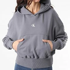 Meilleure vente 😀 Sweat Capuche Femme Crop 7738 Gris de Calvin Klein 👏 -Calvin Klein Soldes Magasin calvin klein 297668 J20J217738 PTP 20220215T162851 03