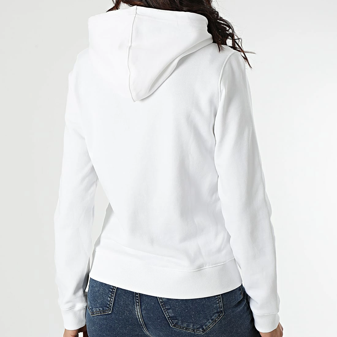 Coupon 😉 Sweat Capuche Femme Shrunken Institutional 7744 Blanc de Calvin Klein 💯 4 Coupon 😉 Sweat Capuche Femme Shrunken Institutional 7744 Blanc de Calvin Klein 💯 – Image 4