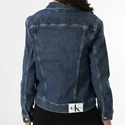 Les meilleures critiques de 🥰 Veste Jean Femme 7810 Bleu Denim de Calvin Klein 🎁 -Calvin Klein Soldes Magasin calvin klein 297677 J20J217810 1A4 20220114T150010 04