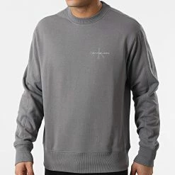 Nouveau 🤩 Sweat Crewneck Monogram Logo 9699 Gris de Calvin Klein 💯