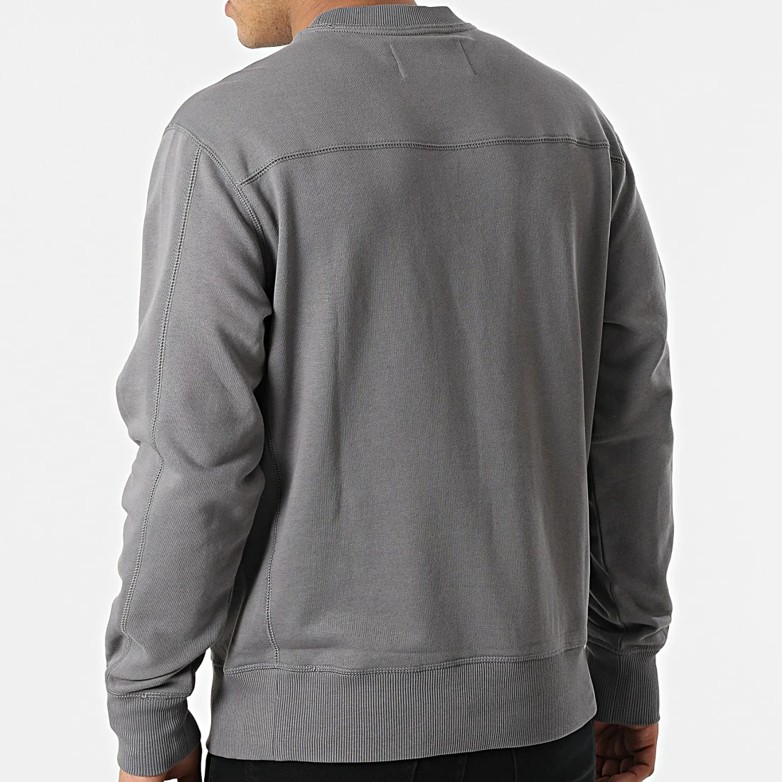 Nouveau 🤩 Sweat Crewneck Monogram Logo 9699 Gris de Calvin Klein 💯 4 Nouveau 🤩 Sweat Crewneck Monogram Logo 9699 Gris de Calvin Klein 💯 – Image 4