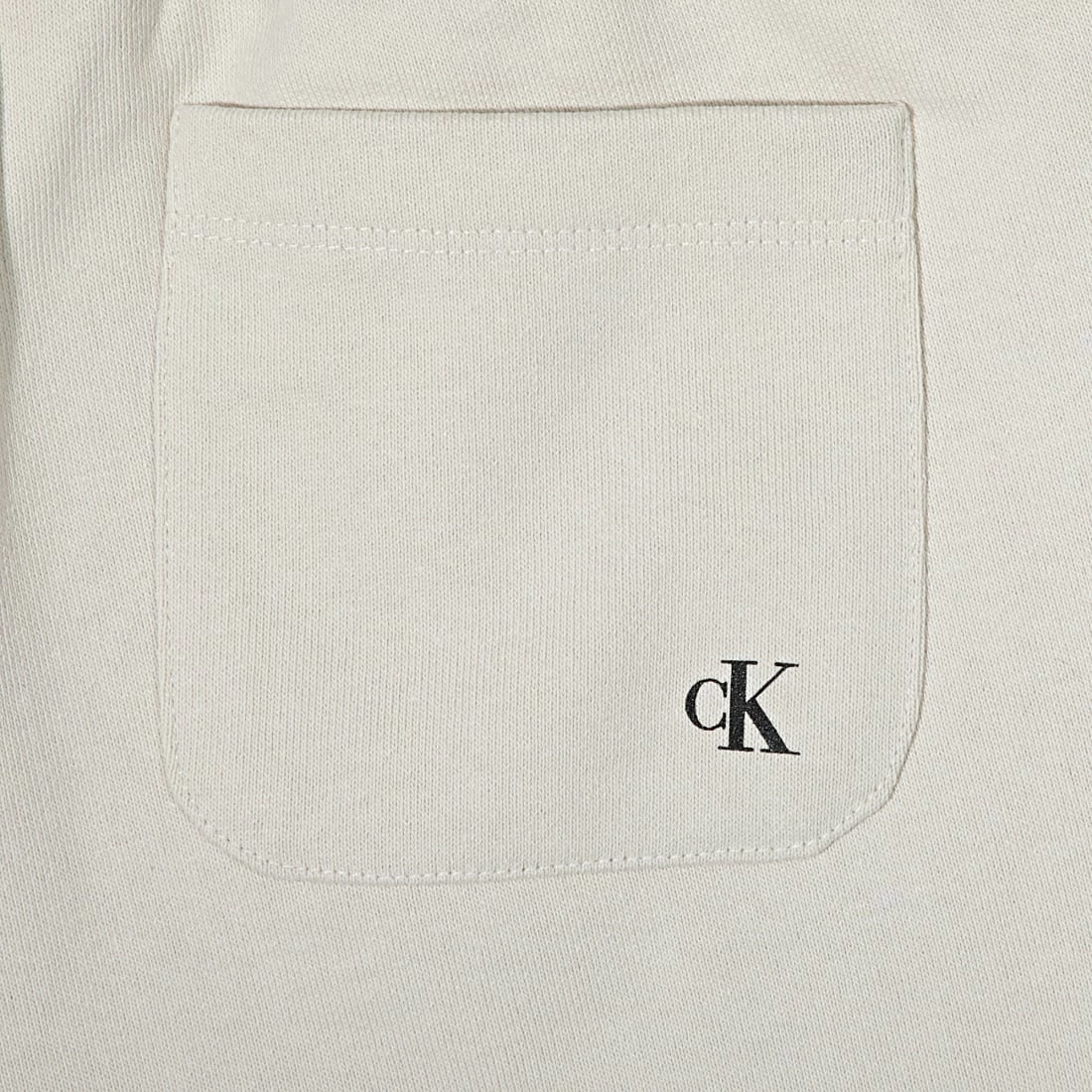 Meilleure vente 😉 Short Jogging Enfant Stacked Logo Relaxed 1180 Beige de Calvin Klein 👍 3 Meilleure vente 😉 Short Jogging Enfant Stacked Logo Relaxed 1180 Beige de Calvin Klein 👍 – Image 3