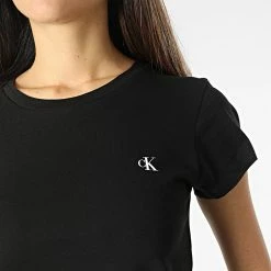 Meilleure affaire 🔔 Lot De 2 Tee 👕 Shirt Femme 5777 Blanc Noir de Calvin Klein 🎁 -Calvin Klein Soldes Magasin calvin klein 299313 J20J215777 0K4 20220201T154541 04