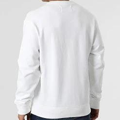 Top 10 👏 Sweat Crewneck Stacked Logo 0044 Blanc de Calvin Klein 🧨 -Calvin Klein Soldes Magasin calvin klein 299675 J30J320044 YAF 20220201T145552 04