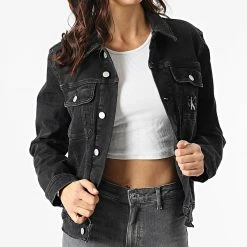Offres 🥰 Veste Jean Femme 7816 Noir de Calvin Klein 🔥 6 Offres 🥰 Veste Jean Femme 7816 Noir de Calvin Klein 🔥 -Calvin Klein Soldes Magasin calvin klein 301061 J20J217816 1BY 20220204T162456 03
