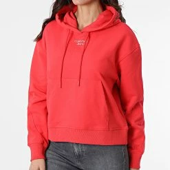 Promo 💯 Sweat Capuche Femme 8048 Rouge de Calvin Klein 🎉