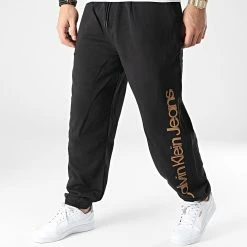 Vente flash 💯 Pantalon Jogging 0051 Noir de Calvin Klein 🛒