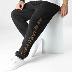 Vente flash 💯 Pantalon Jogging 0051 Noir de Calvin Klein 🛒 6 Vente flash 💯 Pantalon Jogging 0051 Noir de Calvin Klein 🛒 -Calvin Klein Soldes Magasin calvin klein 302994 J30J320051 BEH 20220221T151346 03
