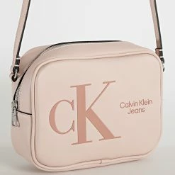 Tout neuf 😍 Sac A Main Femme Sculpted 9309 Rose de Calvin Klein 🌟