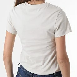 Grosses soldes 🎁 Lot De 2 Tee 👚 Shirt Femme 6466 Blanc Beige de Calvin Klein ⌛ -Calvin Klein Soldes Magasin calvin klein 304123 J20J216466 ACF 20220223T152528 04
