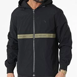 Le moins cher 🤩 Coupe-vent Capuche 0739 Noir de Calvin Klein 🛒