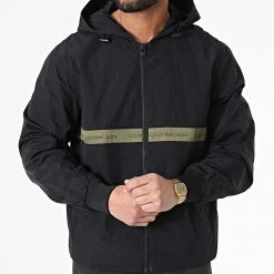 Le moins cher 🤩 Coupe-vent Capuche 0739 Noir de Calvin Klein 🛒 -Calvin Klein Soldes Magasin calvin klein 304380 J30J320739 BEH 20220222T163007 03