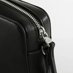 De gros 👏 Sac A Main Femme Set Camera Bag 9123 Noir de Calvin Klein 🧨 6 De gros 👏 Sac A Main Femme Set Camera Bag 9123 Noir de Calvin Klein 🧨 -Calvin Klein Soldes Magasin calvin klein 304404 K60K609123 BAX 20220304T160812 03