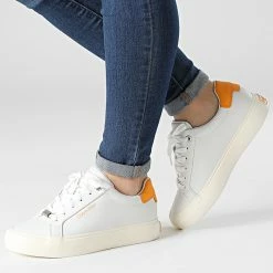 Nouveau ❤️ Baskets Femme Vulcan Lace Up 0839 White de Calvin Klein 🎉 -Calvin Klein Soldes Magasin calvin klein 305293 HW0HW00839 YAG 20220225T151849 03
