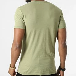 De gros ⭐ Tee 👕 Shirt Seasonal Monogram 0806 Vert de Calvin Klein 🛒 -Calvin Klein Soldes Magasin calvin klein 305986 J30J320806 L9F 20220228T152849 04