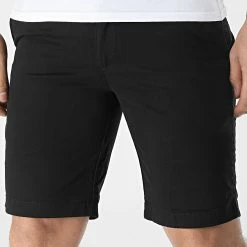 Bon marché 👏 Short Chino 0625 Noir de Calvin Klein 🔥