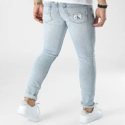 Bon marché ❤️ Jean Slim Taper 0449 Bleu Wash de Calvin Klein 😍 -Calvin Klein Soldes Magasin calvin klein 308862 J30J320449 1AA 20220311T152614 04