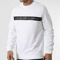 Le moins cher 🌟 Sweat Crewneck Contrast Instit Stripe 0623 Blanc de Calvin Klein 🔥